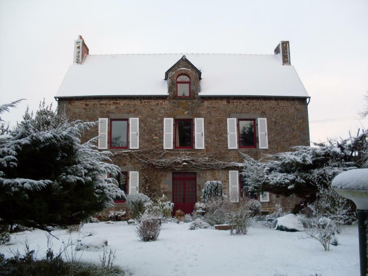 Chambres D'Hotes De La Barrerie Dingé Exterior photo